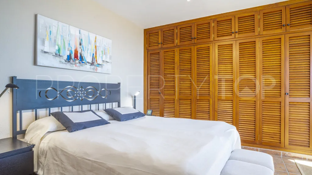 For sale chalet in Casares Playa