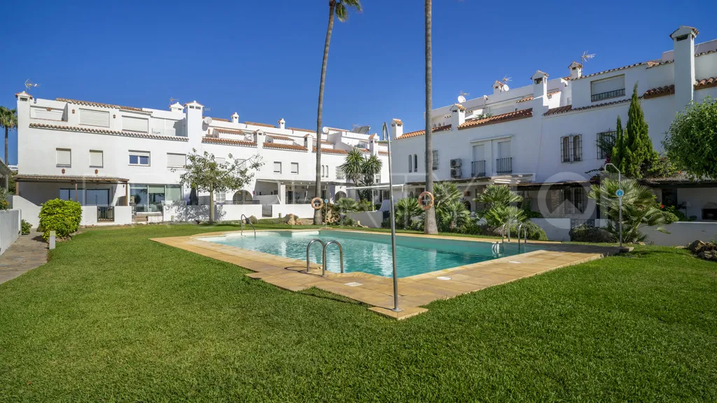 For sale chalet in Casares Playa