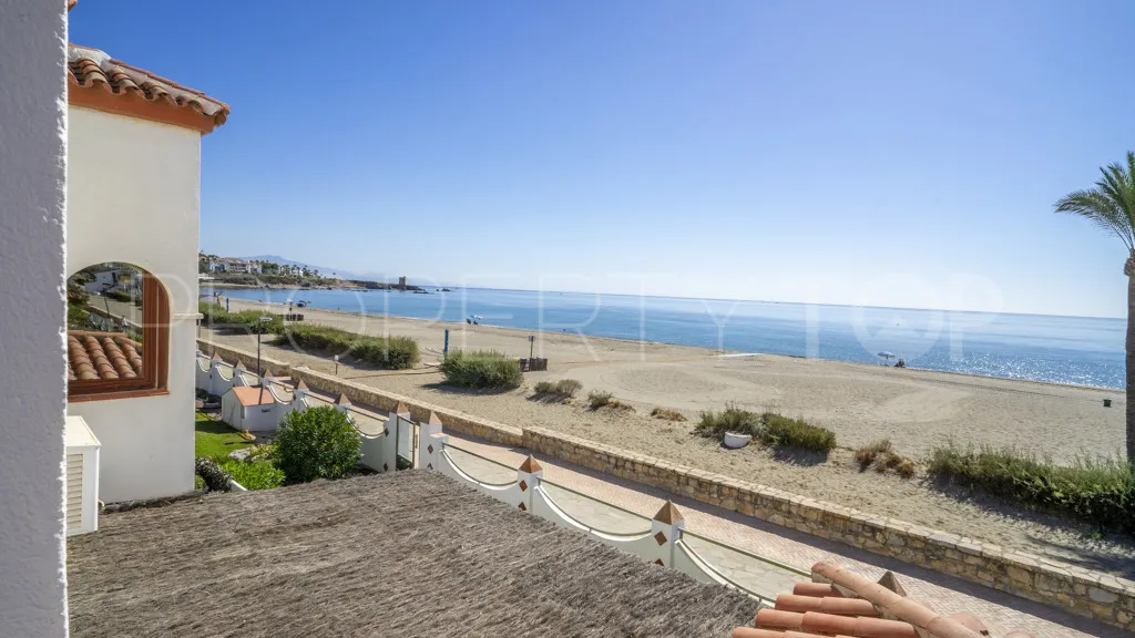 For sale chalet in Casares Playa