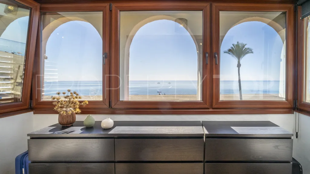 For sale chalet in Casares Playa