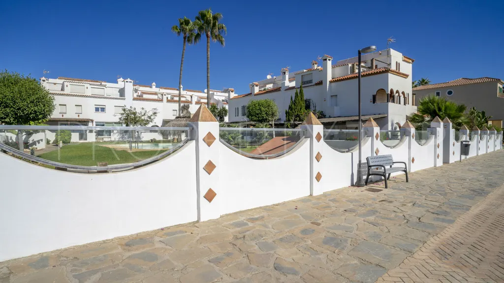 For sale chalet in Casares Playa