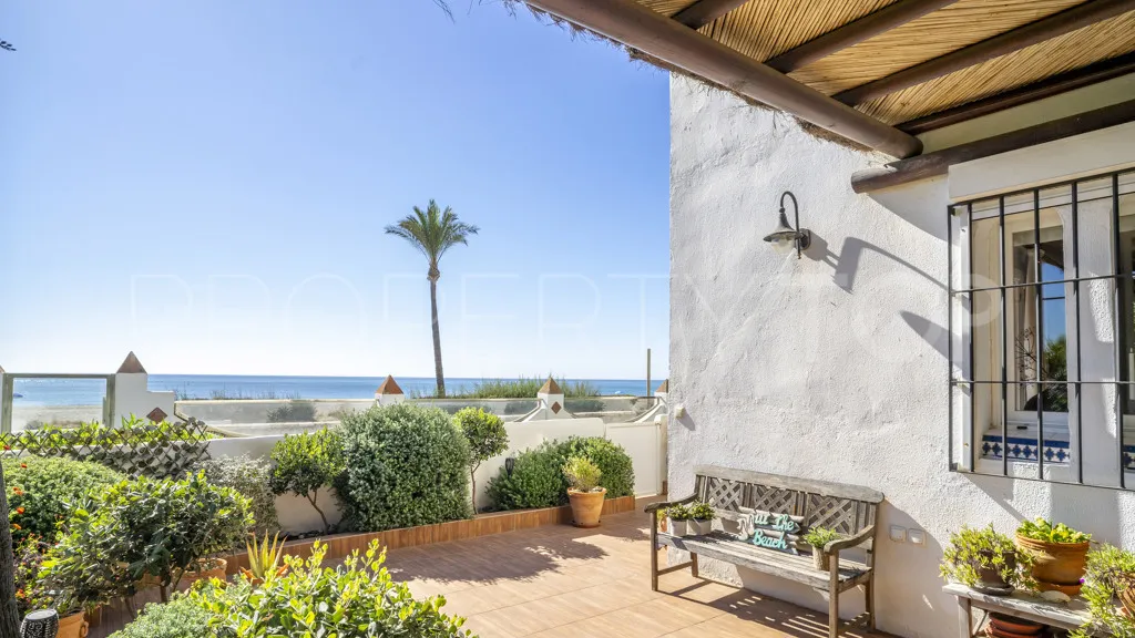 For sale chalet in Casares Playa