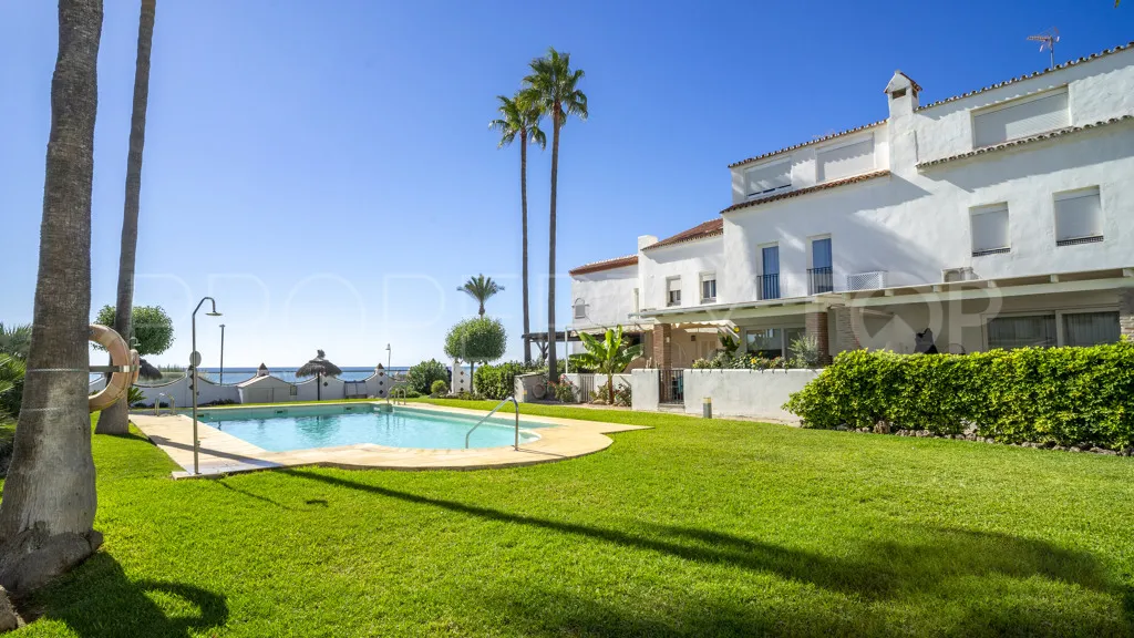 For sale chalet in Casares Playa