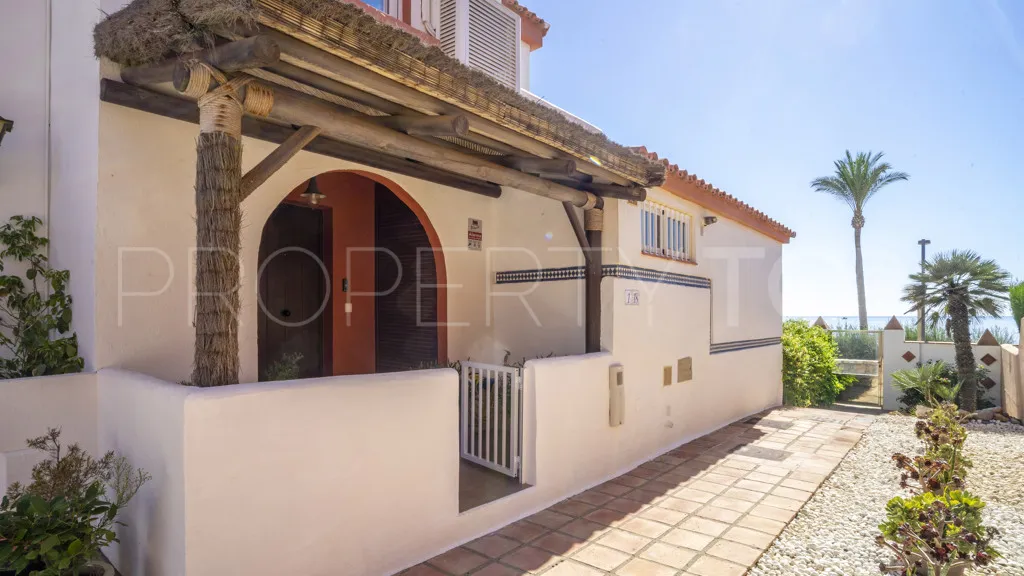 For sale chalet in Casares Playa