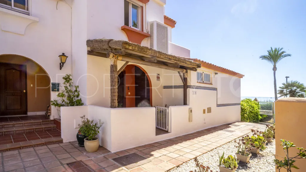 For sale chalet in Casares Playa