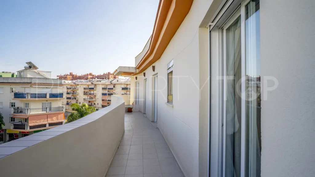 Estepona Puerto, apartamento en venta