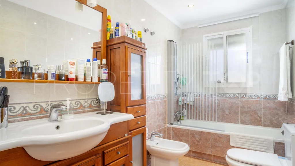 Estepona Puerto, apartamento en venta