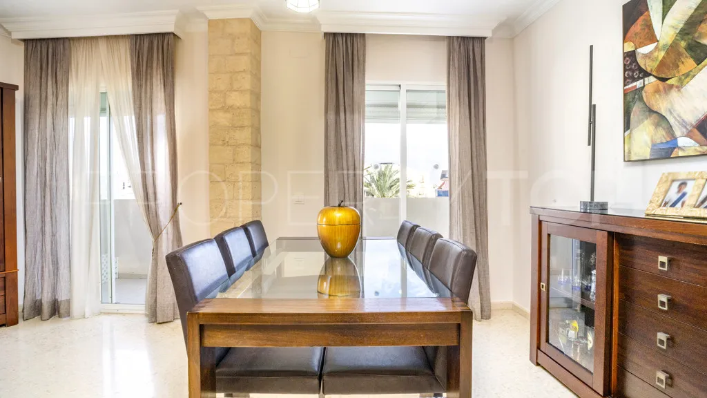 Estepona Puerto, apartamento en venta