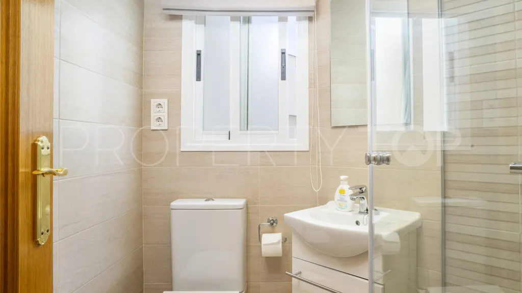 Estepona Puerto, apartamento en venta