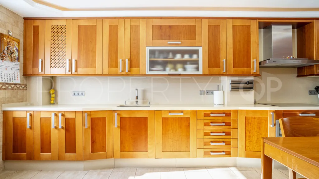Estepona Puerto, apartamento en venta