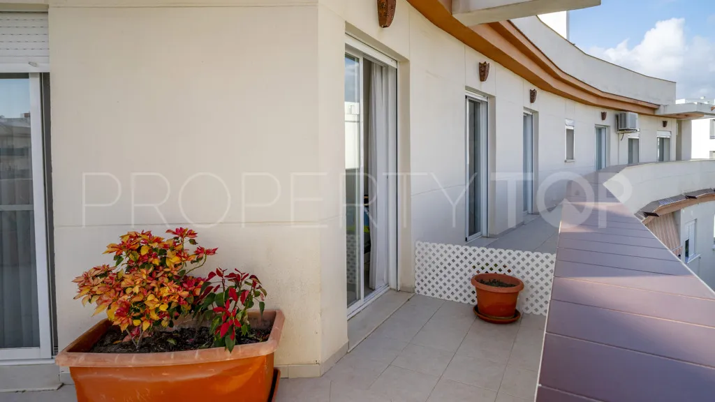 Estepona Puerto, apartamento en venta
