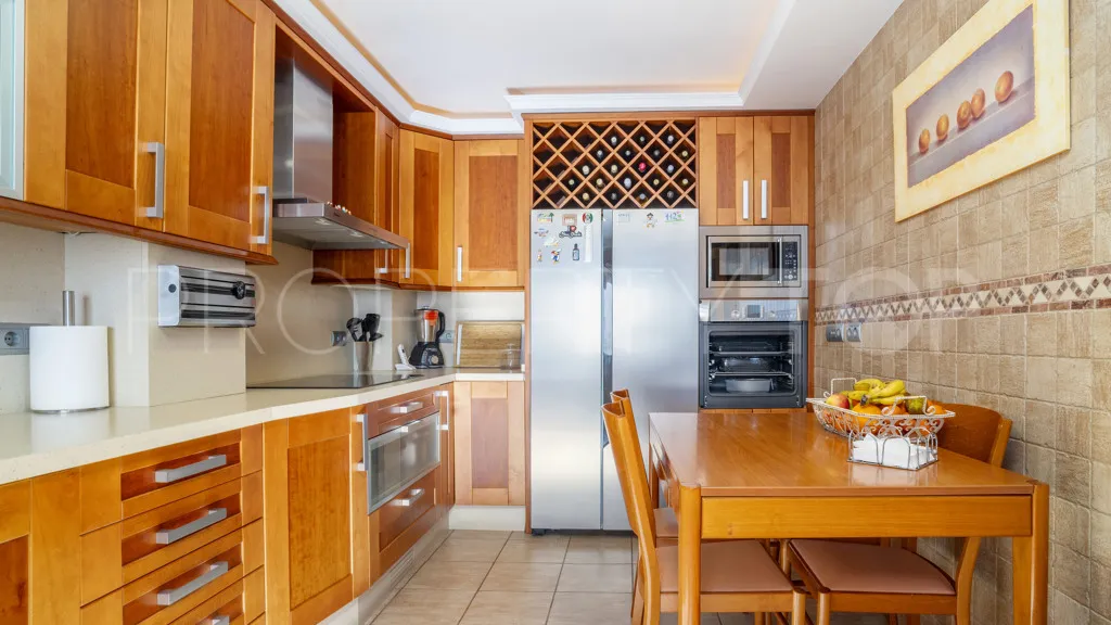 Estepona Puerto, apartamento en venta