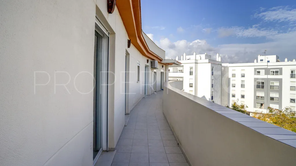Estepona Puerto, apartamento en venta