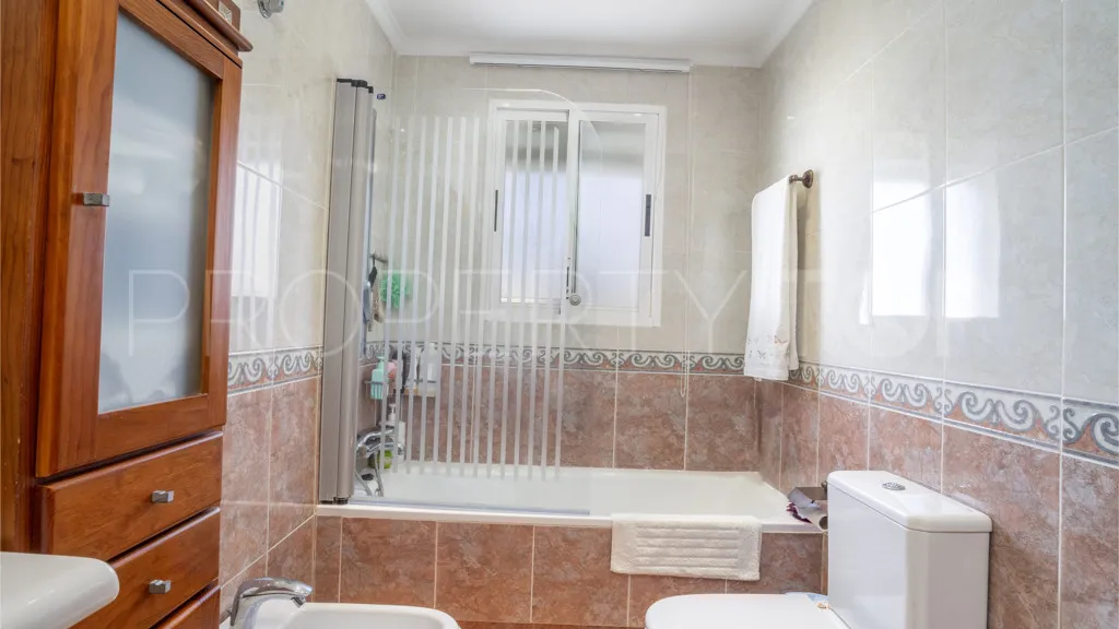 Estepona Puerto, apartamento en venta