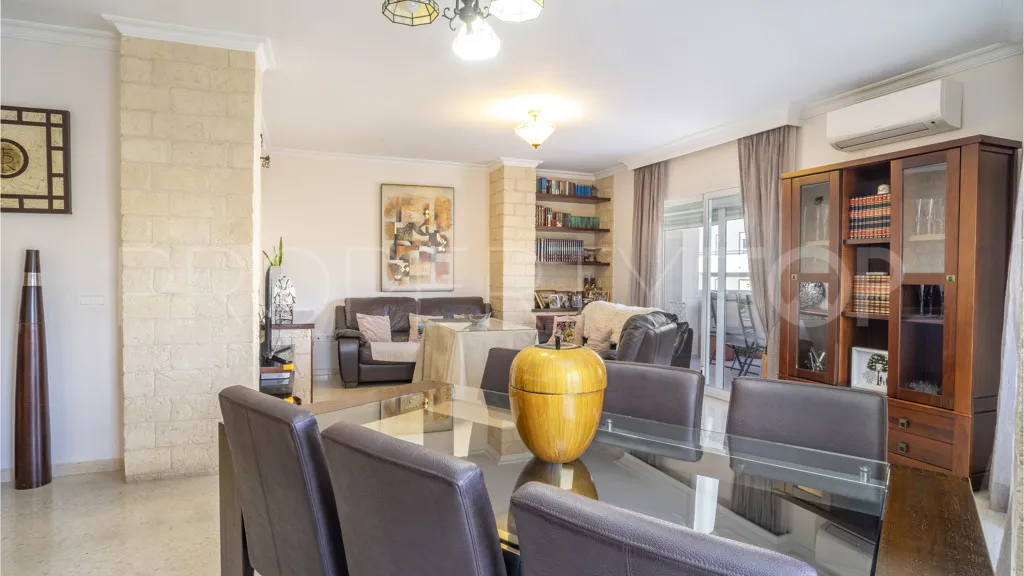 Estepona Puerto, apartamento en venta
