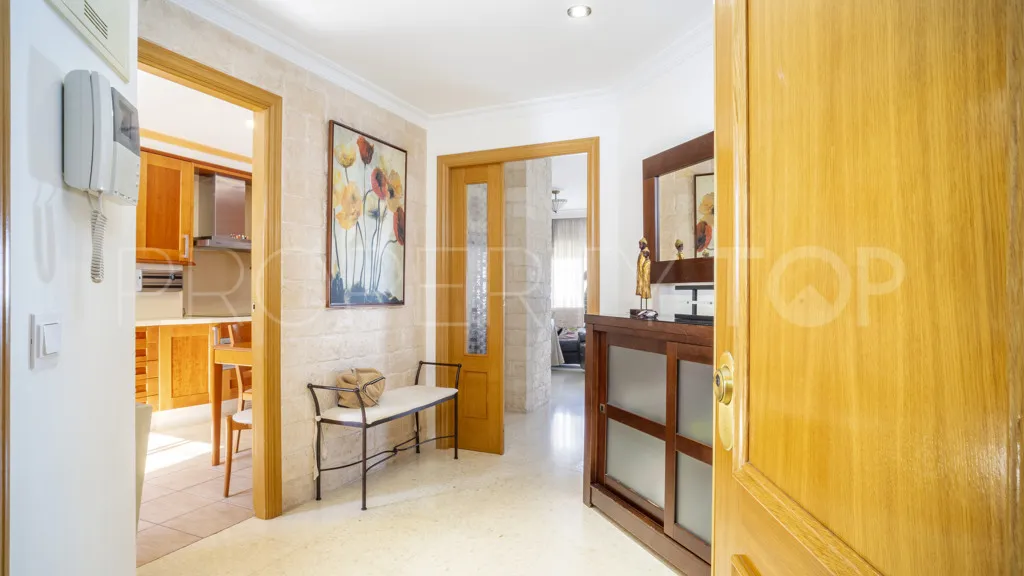 Estepona Puerto, apartamento en venta