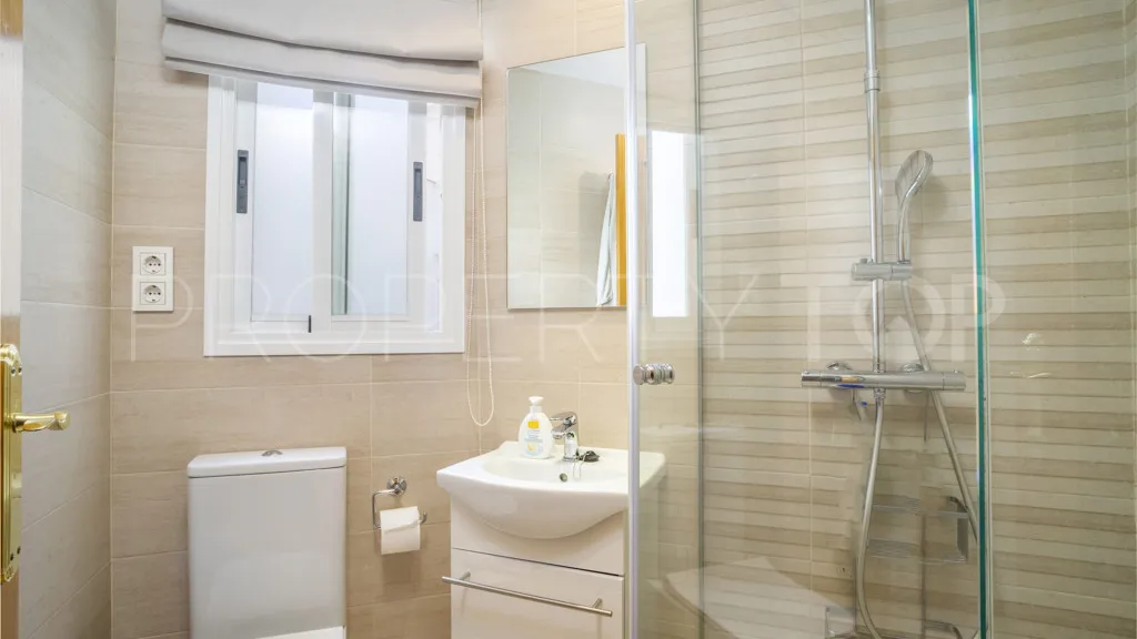Estepona Puerto, apartamento en venta