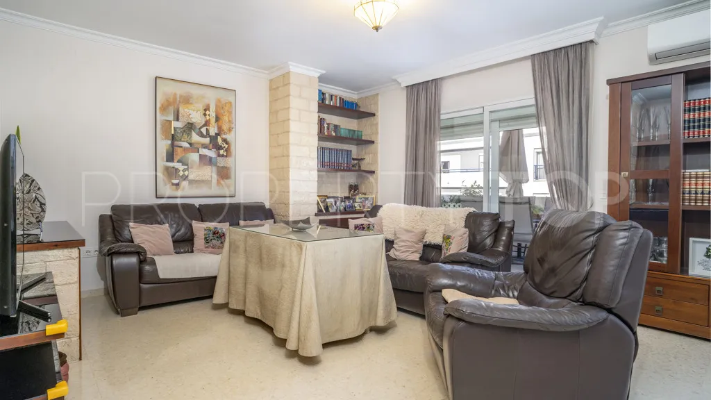 Estepona Puerto, apartamento en venta