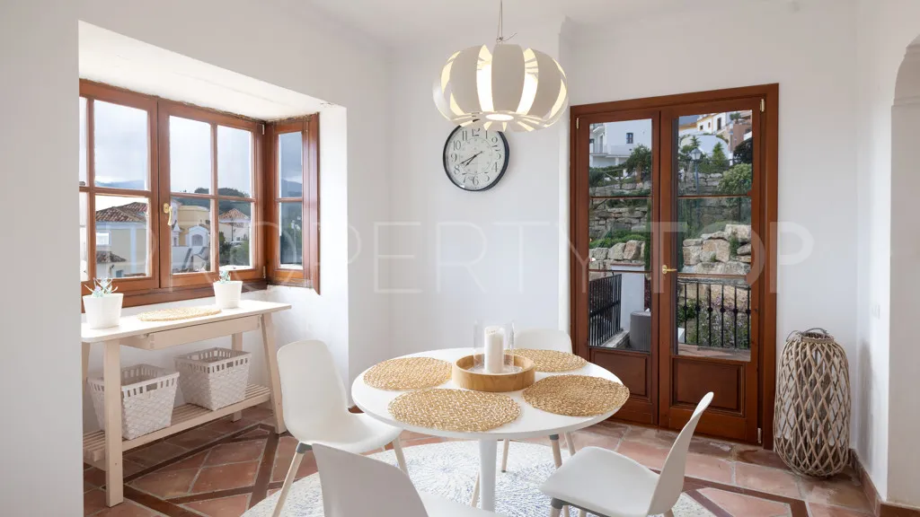 Chalet en venta con 3 dormitorios en La Heredia