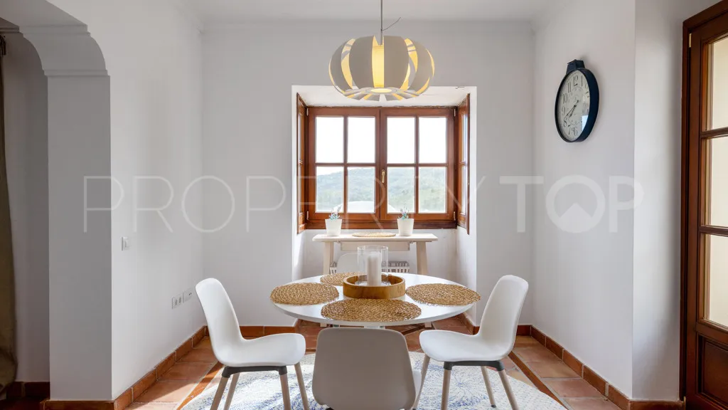 Chalet en venta con 3 dormitorios en La Heredia