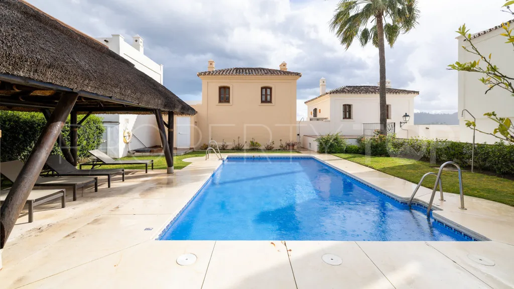 Chalet en venta con 3 dormitorios en La Heredia