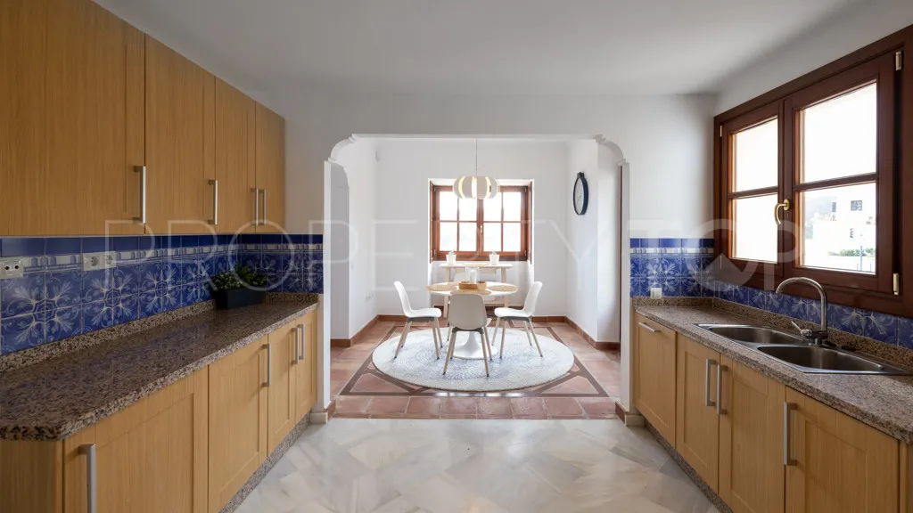 Chalet en venta con 3 dormitorios en La Heredia