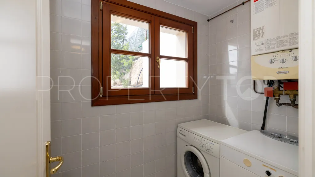 Chalet en venta con 3 dormitorios en La Heredia