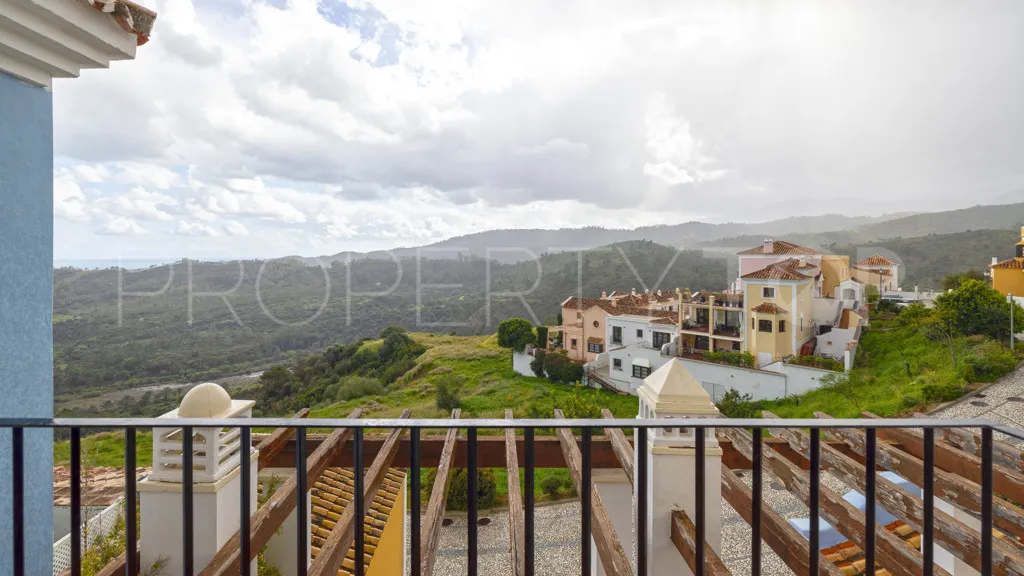 Chalet en venta con 3 dormitorios en La Heredia