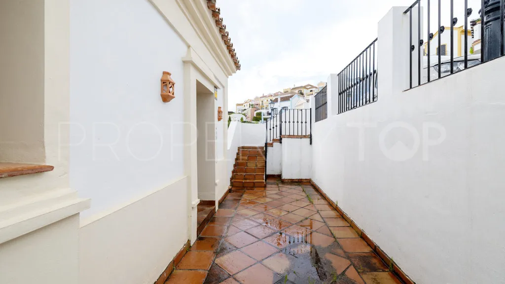 Chalet en venta con 3 dormitorios en La Heredia