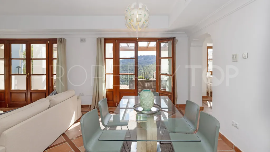 Chalet en venta con 3 dormitorios en La Heredia