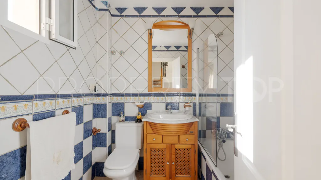 Estepona, chalet a la venta