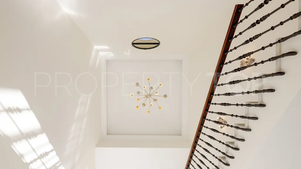 Buy Casasola 6 bedrooms chalet
