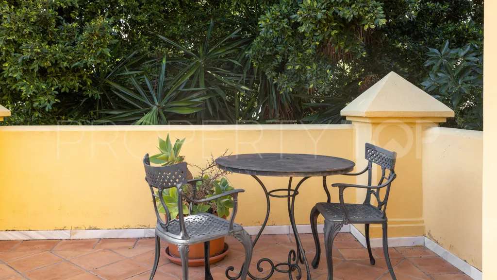 Buy Casasola 6 bedrooms chalet