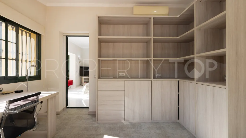 Buy Casasola 6 bedrooms chalet