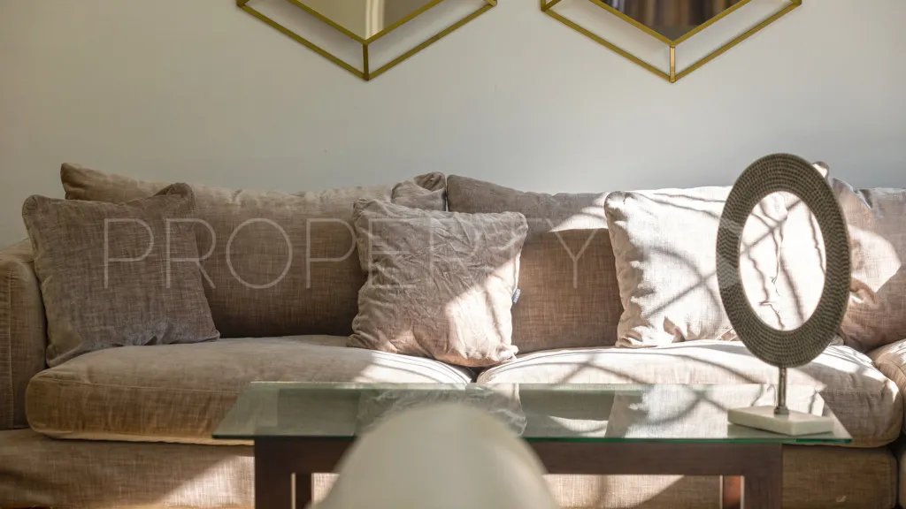 Buy Casasola 6 bedrooms chalet