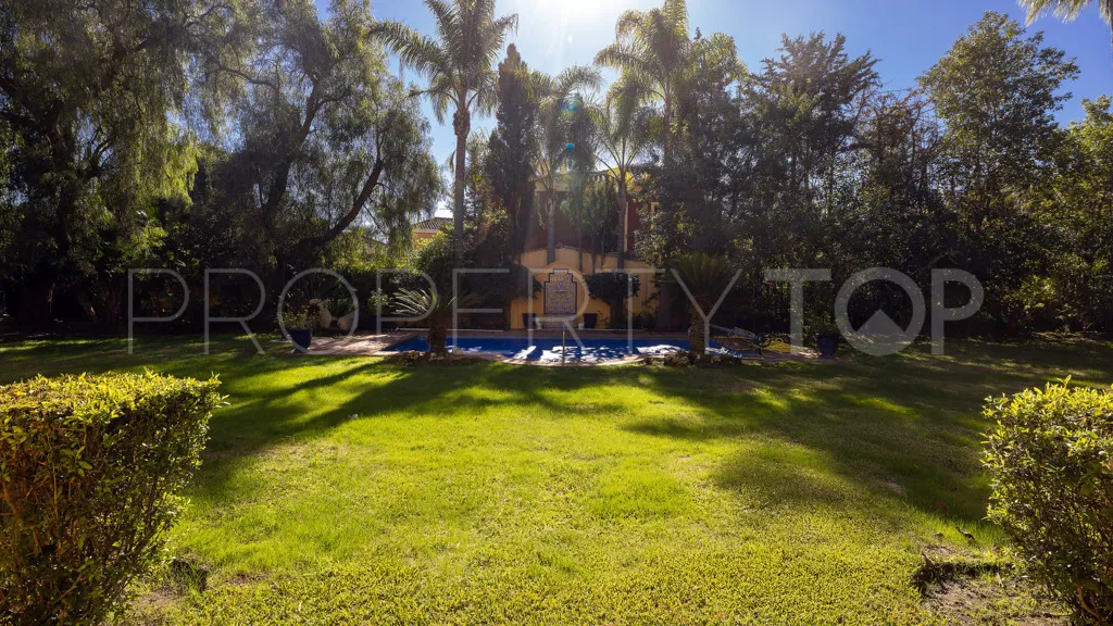 Buy Casasola 6 bedrooms chalet