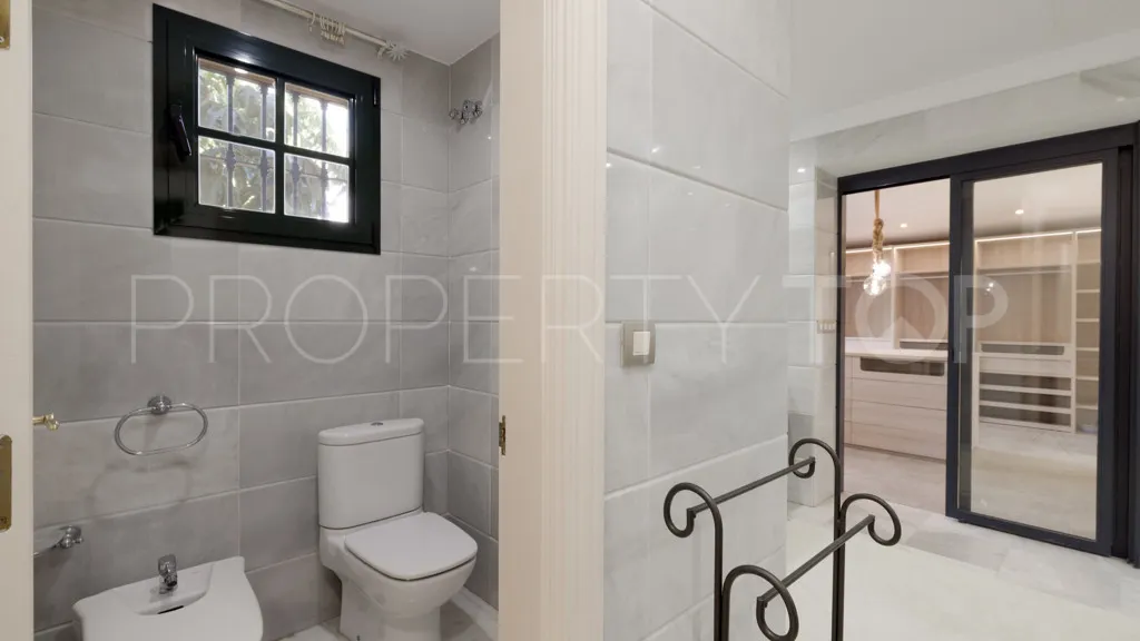 Buy Casasola 6 bedrooms chalet