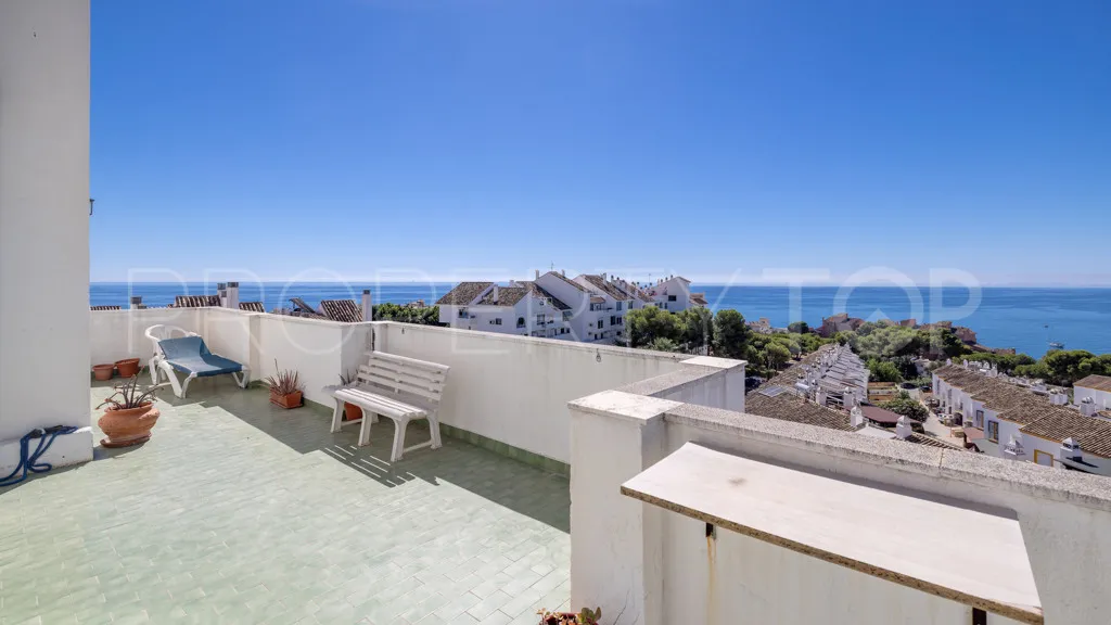 Apartamento en venta con 3 dormitorios en Estepona Puerto