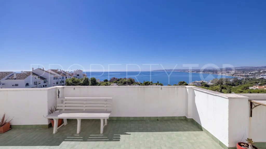 Apartamento en venta con 3 dormitorios en Estepona Puerto