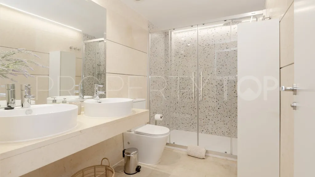 For sale apartment in New Golden Mile