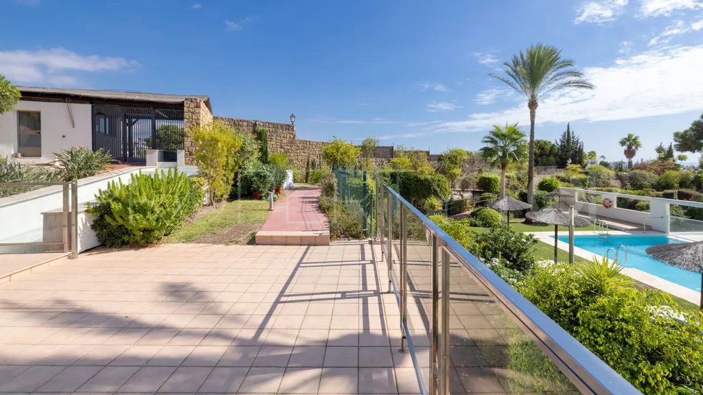 For sale apartment in New Golden Mile