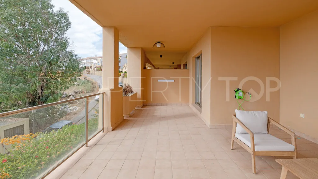 For sale apartment in New Golden Mile