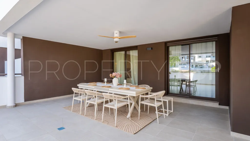 For sale apartment in Estepona with 2 bedrooms