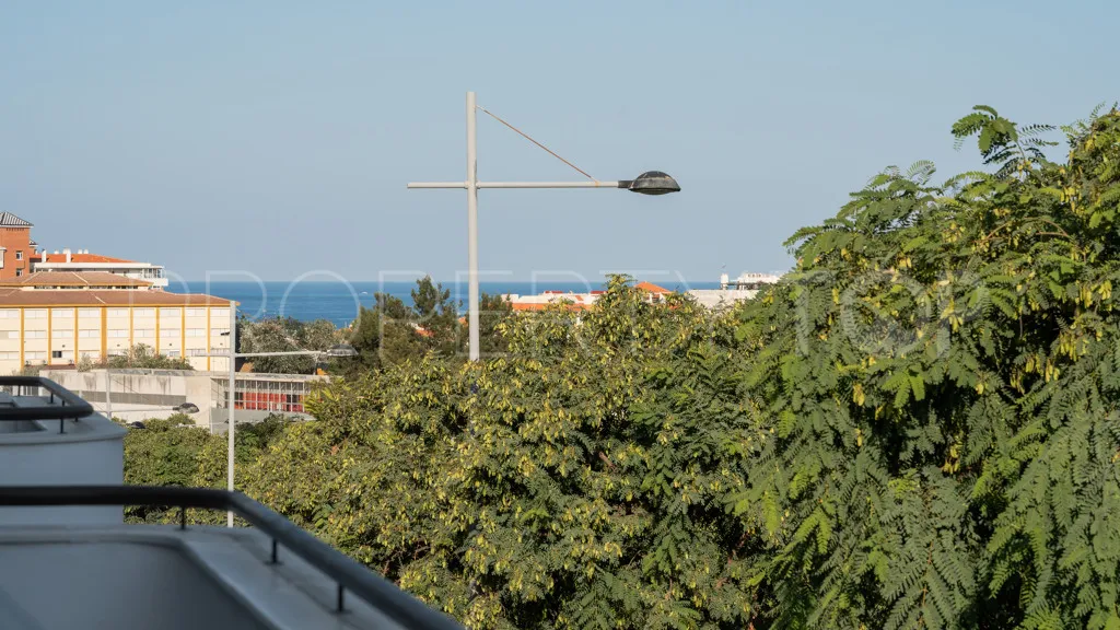 For sale apartment in Estepona with 2 bedrooms