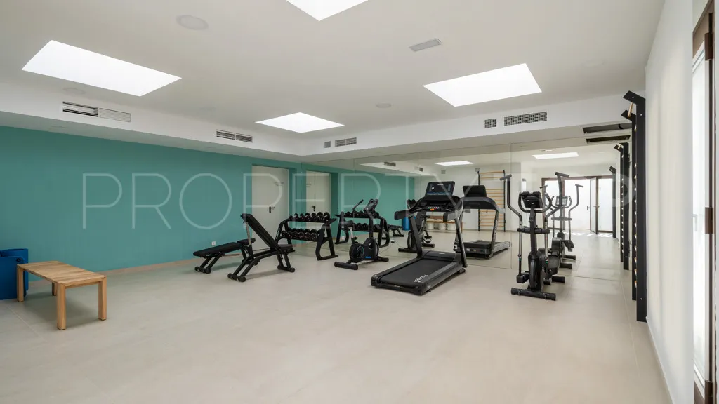 For sale apartment in Estepona with 2 bedrooms
