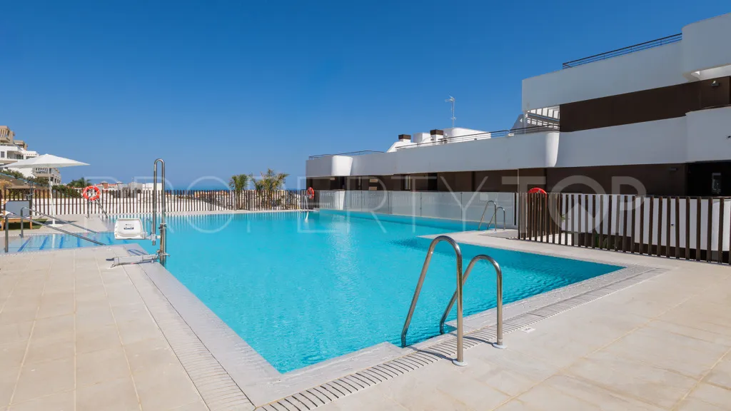 For sale apartment in Estepona with 2 bedrooms