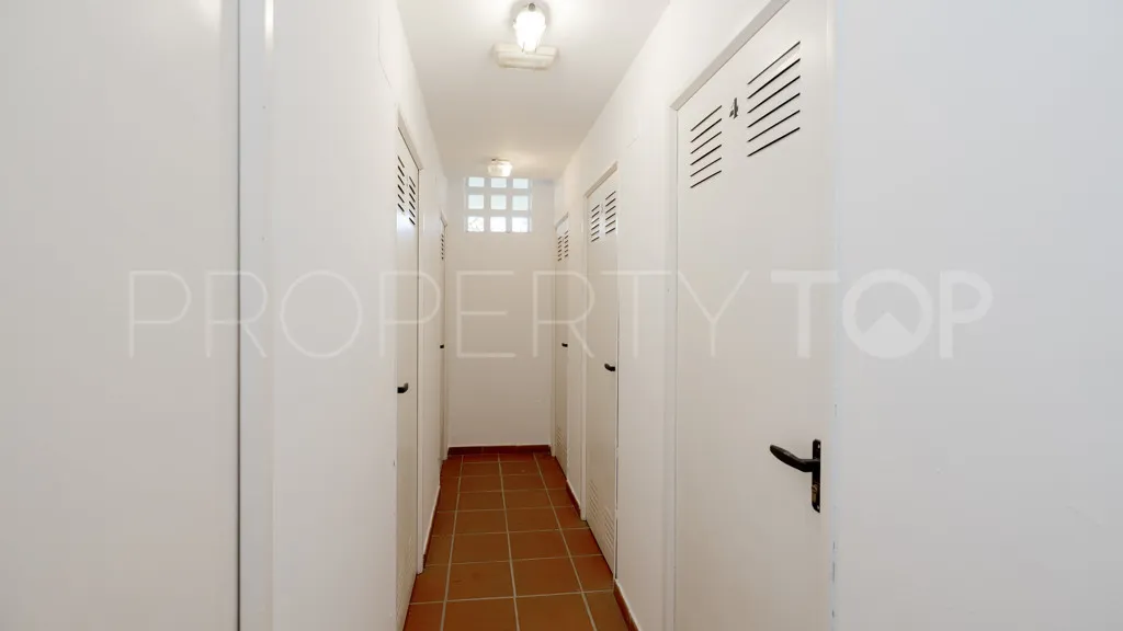 3 bedrooms Selwo apartment for sale