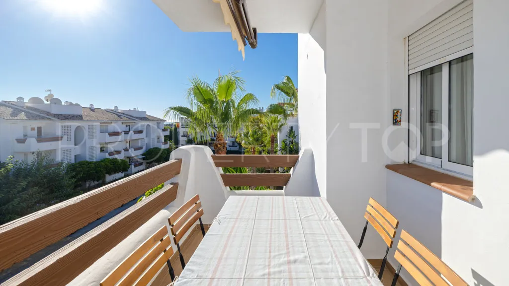 3 bedrooms Selwo apartment for sale
