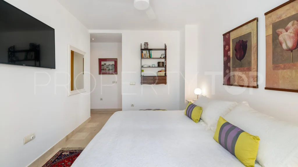 3 bedrooms Selwo apartment for sale