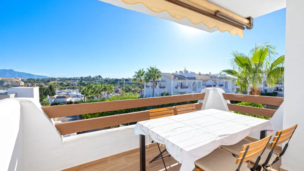 3 bedrooms Selwo apartment for sale